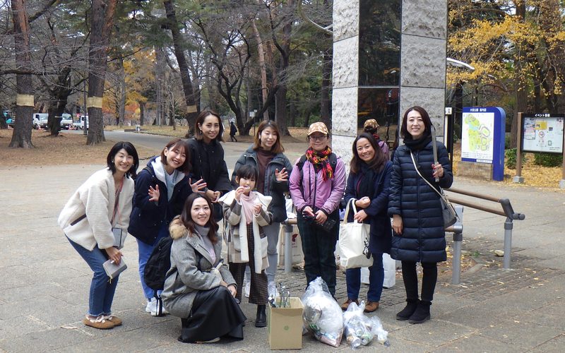 埼玉・大宮公園での街クリーン参加者の集合写真